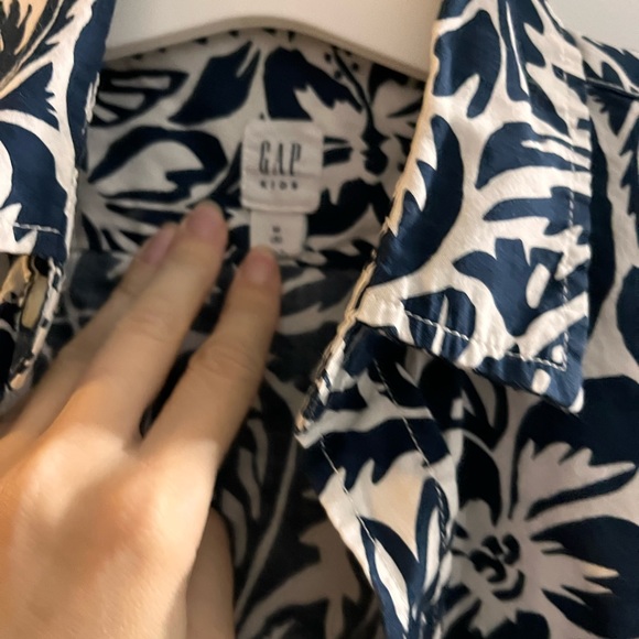 Gap denim boys tropical shirt size 8-9y old - Picture 5 of 7